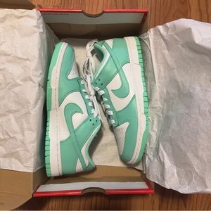 W Nike Dunk Low | White/Green Glow-White - Size 8
